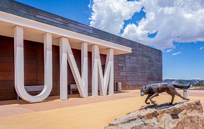 unm_lobostatue_web.jpg