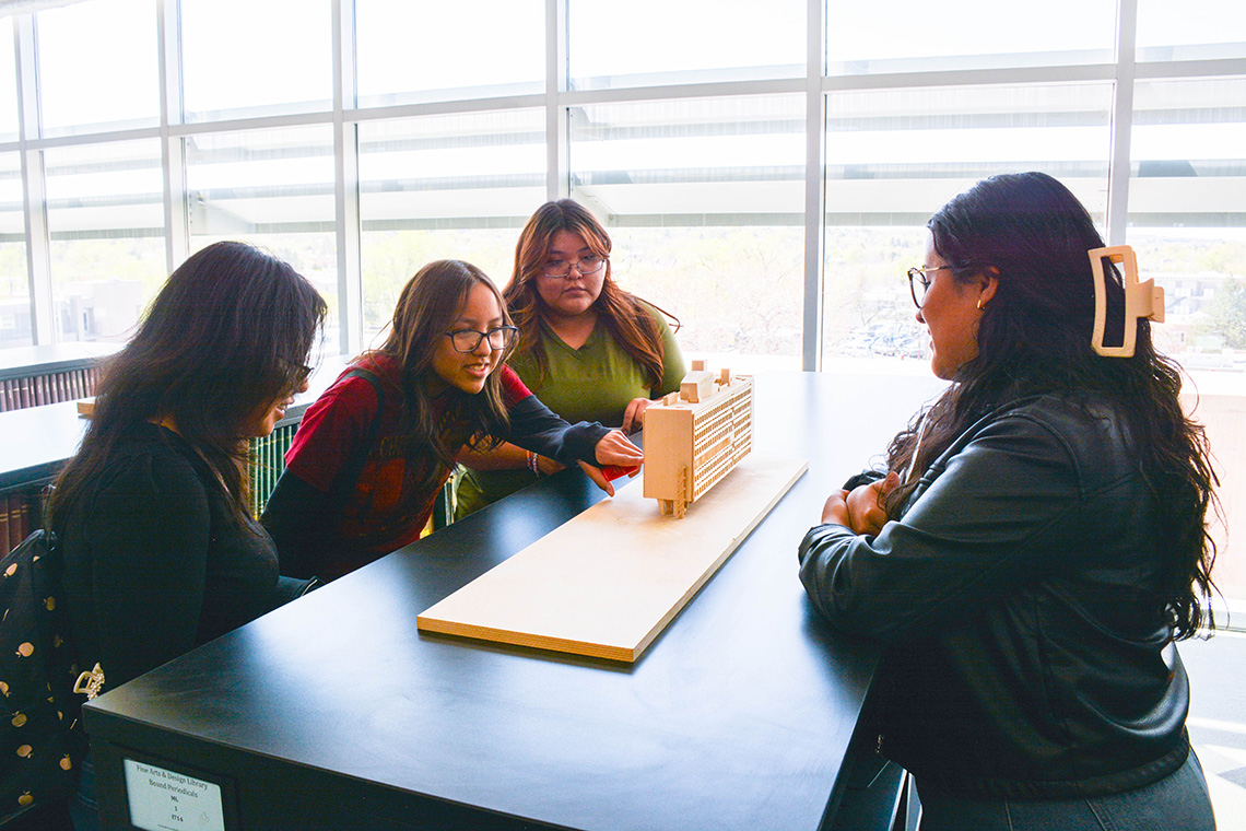 Art Student Collective tours UNM Albuquerque campus